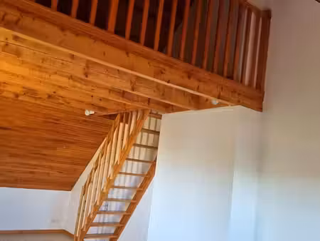 location t1 avec mezzanine