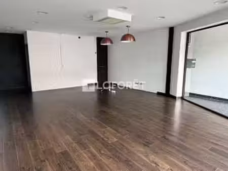 location bureaux et commerces à lannion (22300) : à louer / 36m² lannion