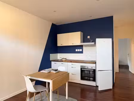 appartement t2 meublé - bressuire centre