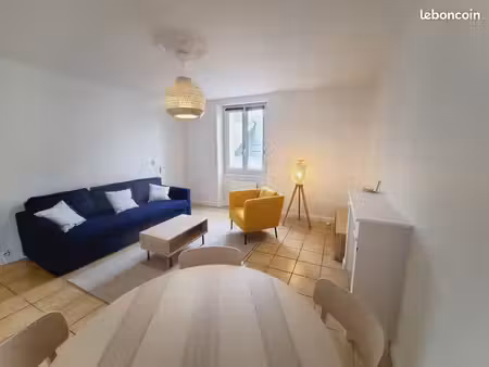 t2 duplex meublé de 50 m² – la daguenière