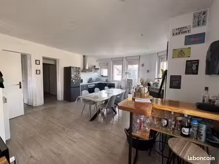 appartement 5 pièces 101 m²