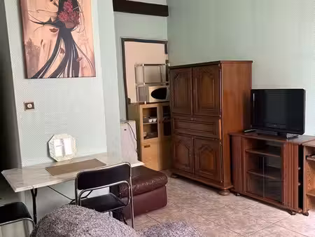 chambre meublée de 24 m2 à louer