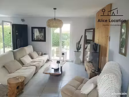 villa 5 pièces 107 m²