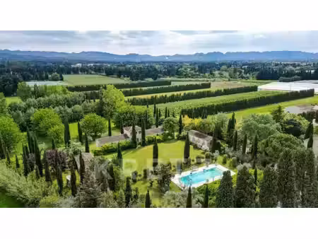 maison de luxe à vendre à mollégès