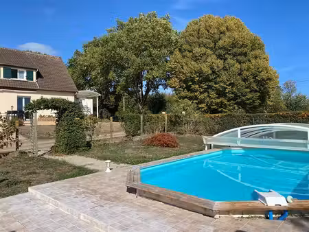 a 2h15 de paris  maison de campagne  152m2 + piscine
