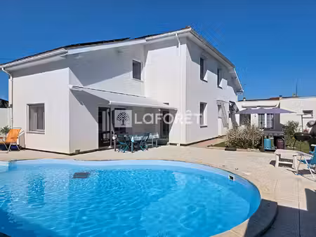 maison avec piscine orthez 5 pièce(s) 146m²