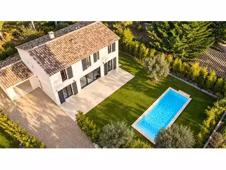 éguilles villa contemporaine prestations haut de gamme domaine sécurisé