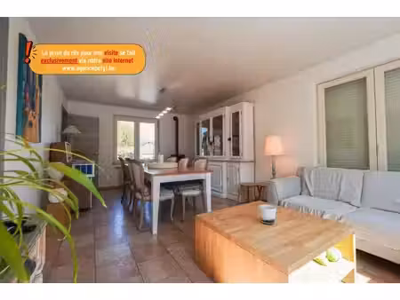 maison 2ch + bureau située dans un quartier calme