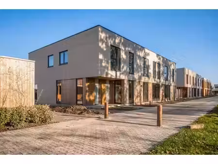 nieuwbouw ben-villa met 3 slpkrs op topligging