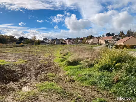 terrain constructible viabilisé - 774 m²