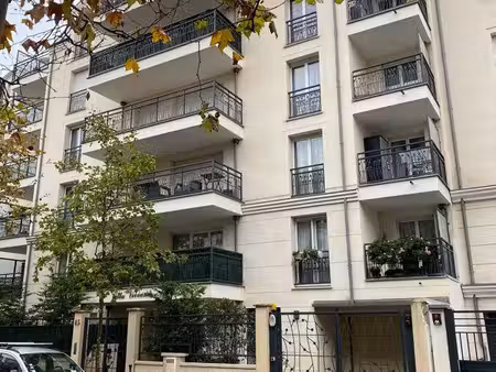 place de parking dans résidence sécurisée à la garenne colombes - château / ridel / républ