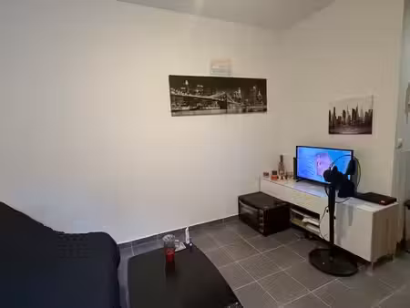 studio meublé avec terrasse rénové avenue pessicart 06100