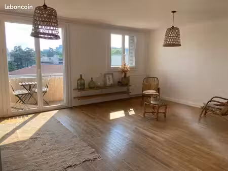 tassin horloge – t3 lumineux 63 m² – balcon  cave 10 m² – calme & vue dégagée