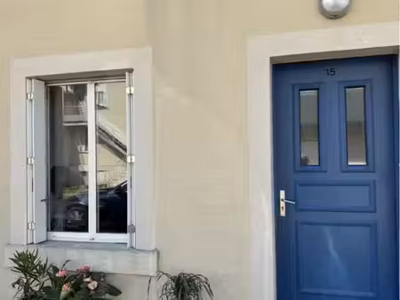 maison de 62 m² habitables non meublée  rénovée avec cuisine complète + 1 parking