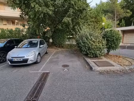 place de parking et garage