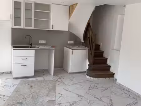 maison de bourg rénovée à louer- centre delassay les chateaux