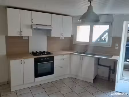 location maison de ville 79m2