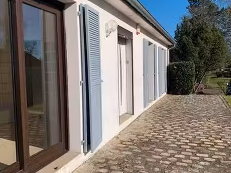 maison à louer à sainghin en mélantois de plain pied de 100 m2 - 3 chambres -jardin-garage