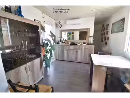 appartement à vendre duplex plein de charme 2 chambres avec grand balcon saint savournin (