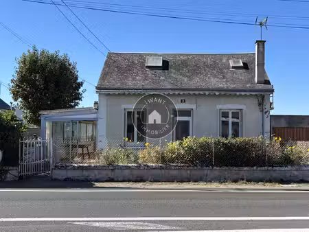 charmante maison avec jardin à proximité de longué-jumelles