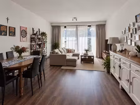 instapklaar appartement met 2 slpks  terras & autoplaats