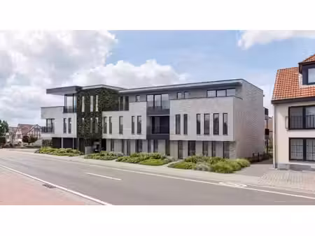 riant hoekappartement met 2 slaapkamers en 2 terrassen