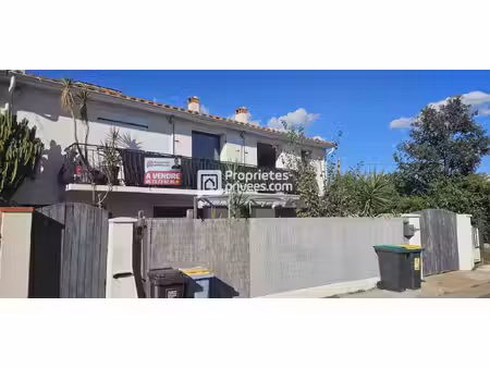 maison saint laurent de la salanque de 180 m2 divisée en deux appartements