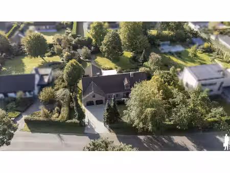 villa - uitzonderlijke ligging; nabij nederl.- uiteinde wijk