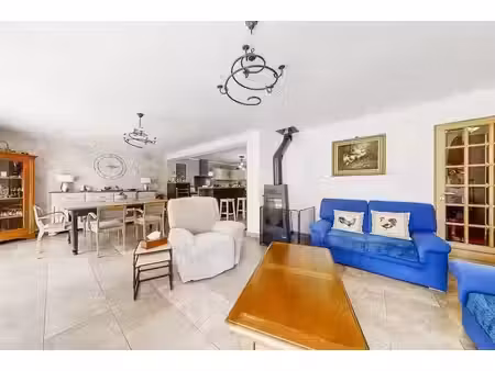 vente maison 6 pièces 250 m² servais (02700)
