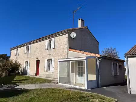 vente maison 4 pièces  167.00m²  mouzeuil