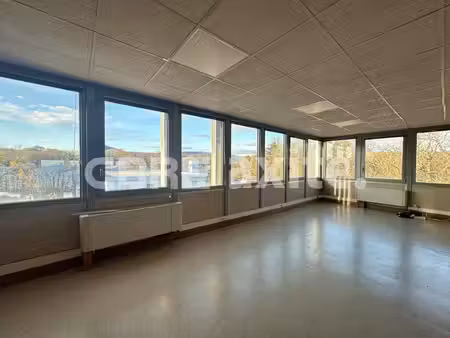 location local professionnel 71m² meythet 74960