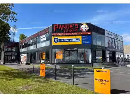 location commerce dury 80480 600m²
