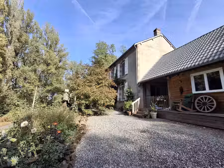 havre de paix à la campagne avec 4+ chambres  2 hébergements indépendants et studio/atelie