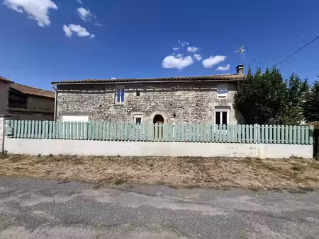 charmante maison de village de 3 chambres