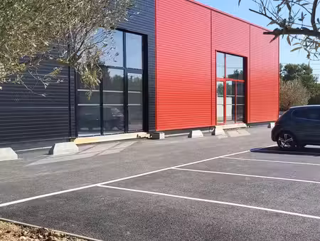 local commercial 200 m2 sur sernhac