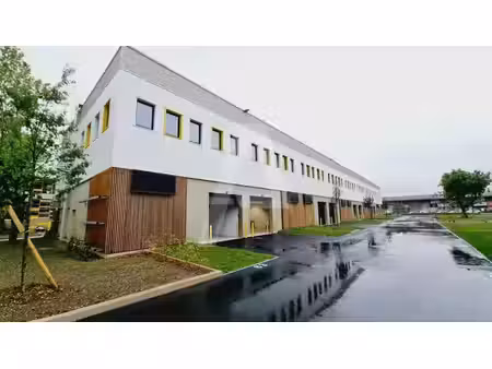 location local d’activités 342m²