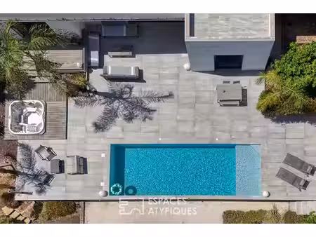 villa contemporaine avec piscine dans un cadre nature