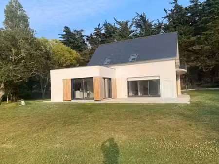 location meublée maison 5 pièces 142 m² à piriac-sur-mer (44420)  1 500 €