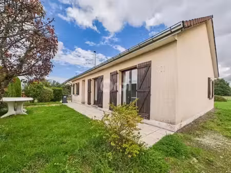 location maison 4 pièces 94.17 m² à saint-sauveur (70300)  850 €