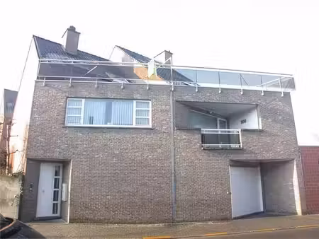 instapklaar dakappartement met terras en autostandplaats in ardooie
