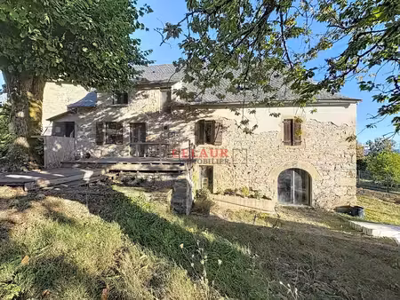belle maison en pierre renovee avec 4 511m² de terrain et grange