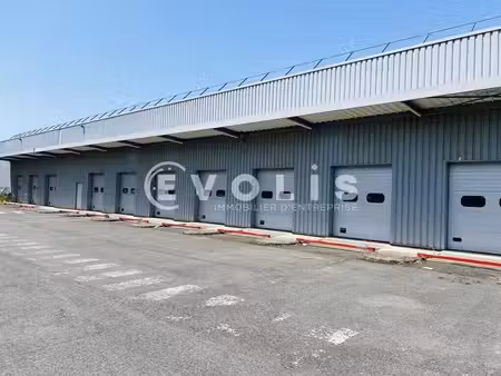 location entrepôt brie comte robert 77170 3541m²