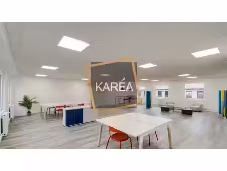 location local professionnel 109m² lognes 77185