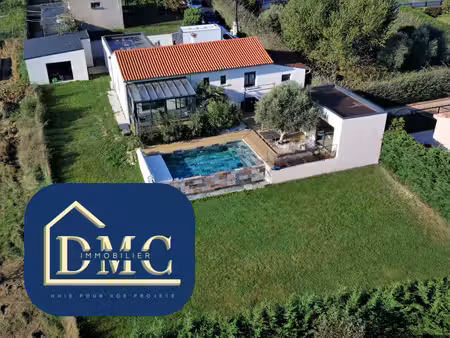 maison avec piscine et grand garage