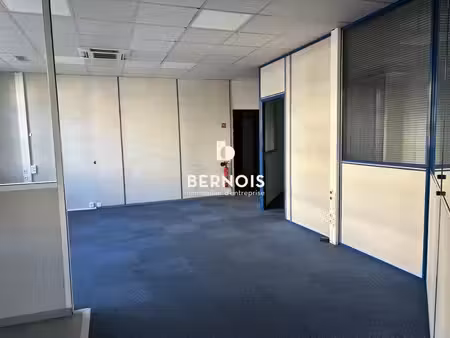 location bureaux la valette du var 83160 117m²