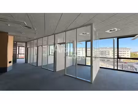 location bureaux le mans 72100 244m²