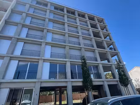 achat local professionnel 124m²