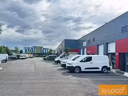 vente local d’activités 80m²