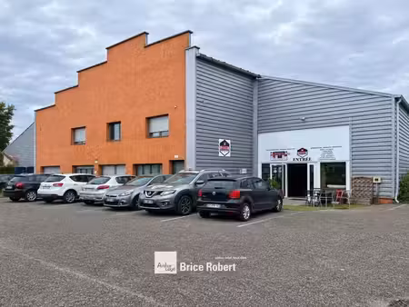location local d’activités 930m²
