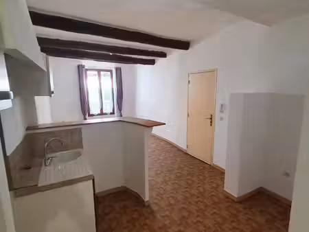 location appartement 3 pièces 51m² rougiers 83170